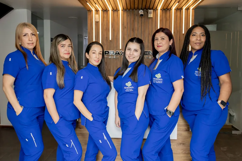 Equipo de recepción y logística de Praxen Dental