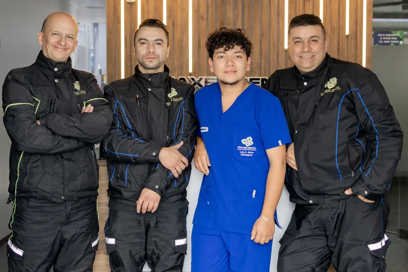 Equipo de mensajería de Praxen Dental